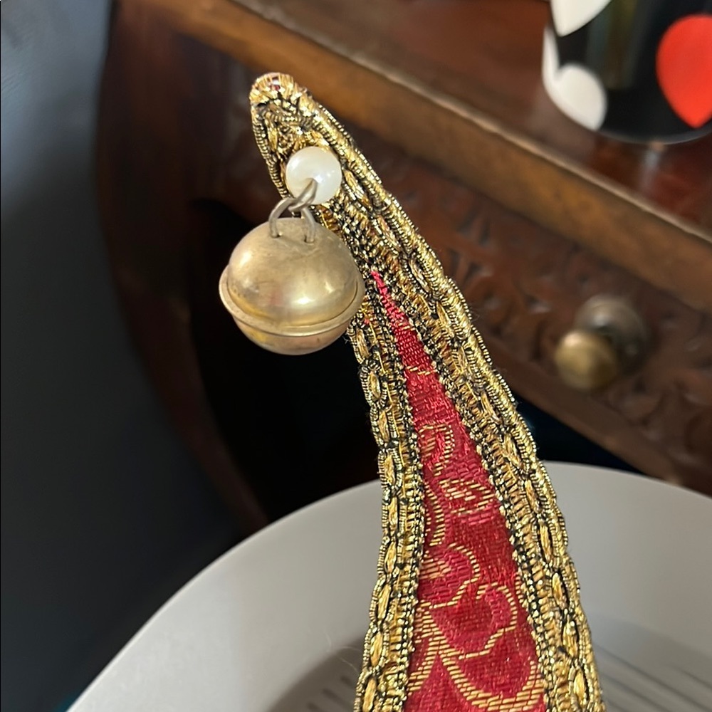 Red and Gold Jester Mask - Picture 5 of 6